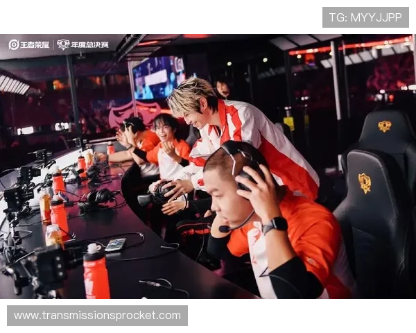 KPL娱乐赛AG赛场精彩瞬间回顾,精彩操作与团队配合令人震撼 KPL娱乐赛AG赛场精彩瞬间回顾,精彩操作与团队配合令人震撼